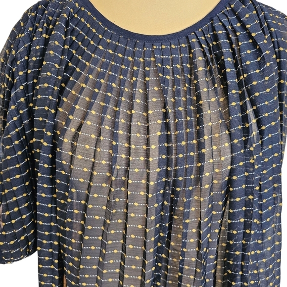 Foxiedox Black Navy Blue and Gold Relaxed Pleated Blouse - Picture 2 of 8